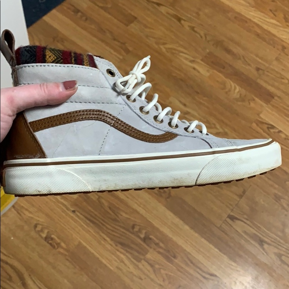 Vans - Picture 4 of 4